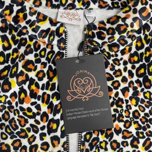 LONG SLEEVE BODYSUIT (CHEETAH ) - Picture 4 of 9